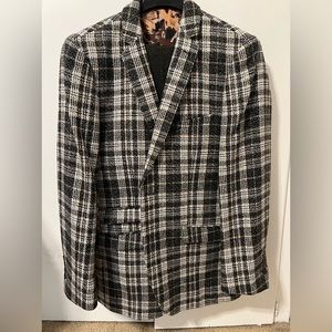 Paisley & Gray blazer. 40 short. Slacks are 32x30.